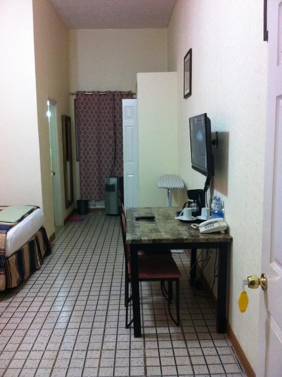 Executive Airport Hotel 엔테베 객실 사진