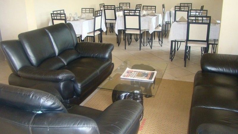 Executive Airport Hotel 엔테베 외부 사진