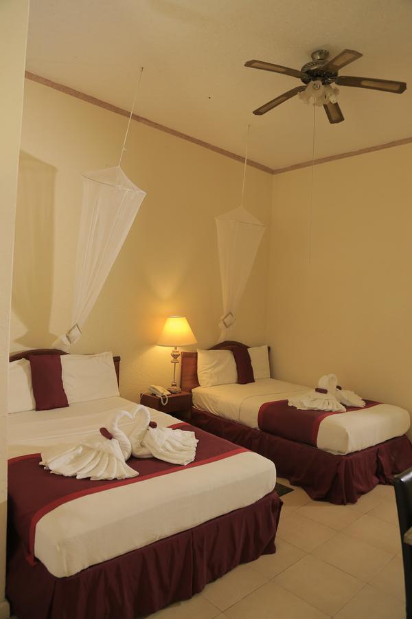 Executive Airport Hotel 엔테베 외부 사진