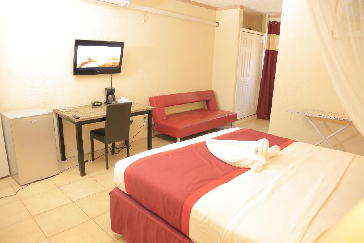 Executive Airport Hotel 엔테베 외부 사진