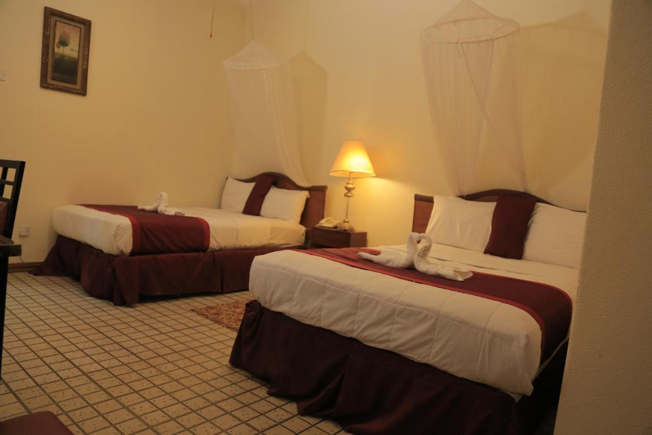 Executive Airport Hotel 엔테베 외부 사진